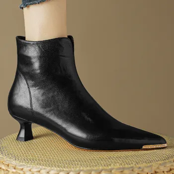 Elegantné dámy mačiatko päty jeseň členková obuv ukázal prst bočné zip nízkom podpätku krátke topánky vysokej kvality 2023 nové topánky pre ženy